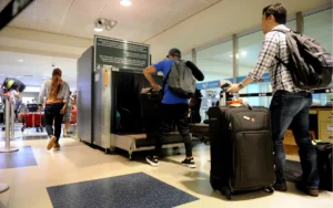 Baggage check machine in Puerto Plata Airport-1